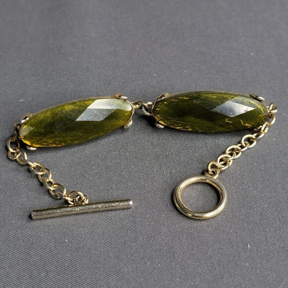 Faceted Green Peridot Stone Gold Tone Bracelet Toggle Clasp Small 5 1/4 in - Picture 4 of 7